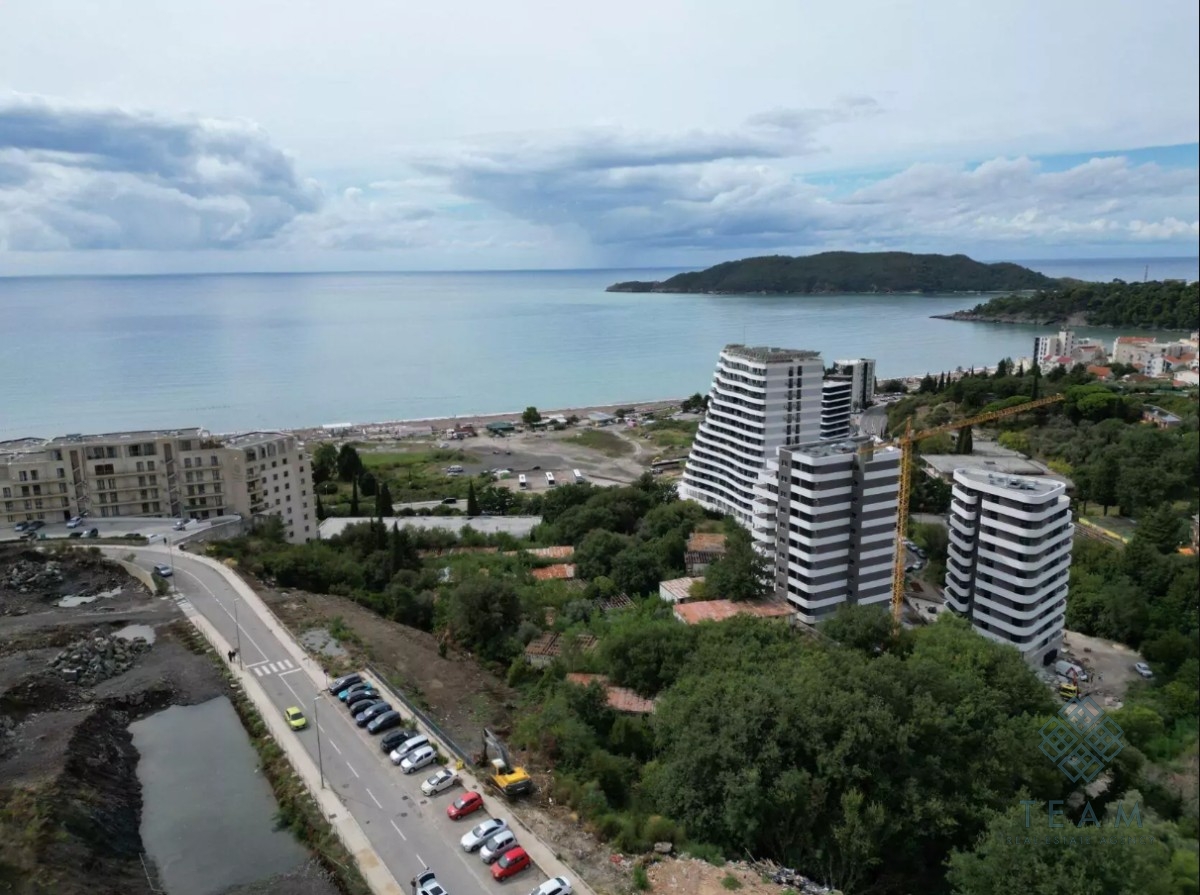 Budva, Bečići, zemljište 609m²